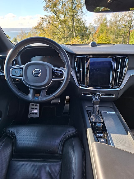 Volvo S60 12 of 28
