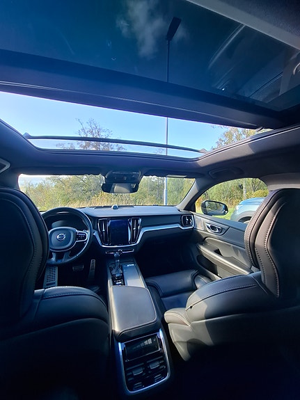 Volvo S60 15 of 28