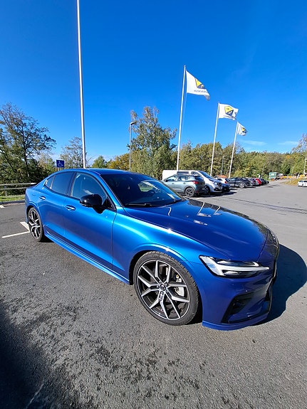 Volvo S60 3 of 28
