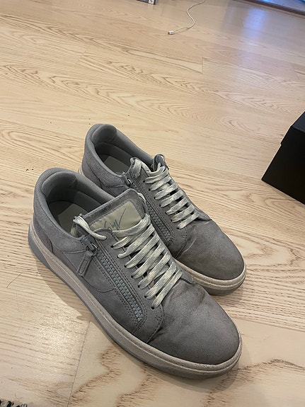 Product image 1 of 7