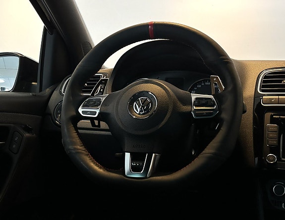 Volkswagen Polo 14 of 18