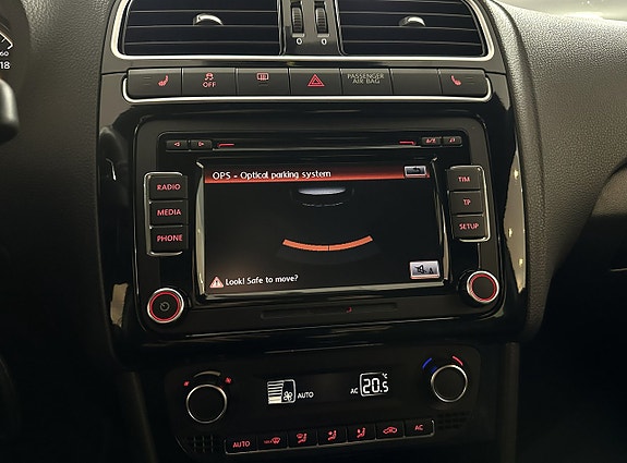 Volkswagen Polo 15 of 18