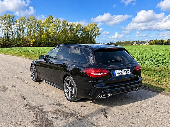 Mercedes-Benz C220 4 of 9