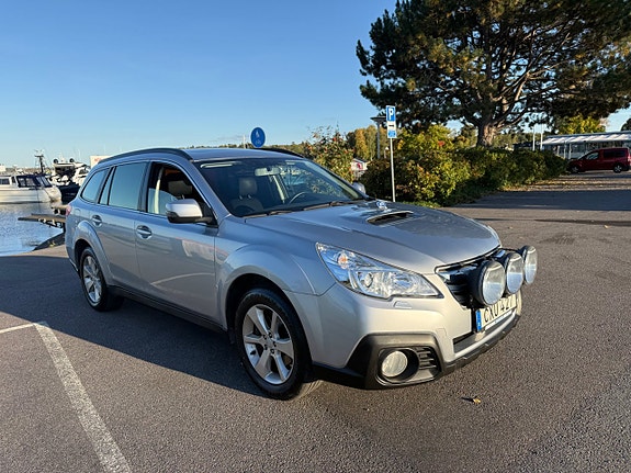 Subaru Outback 6 of 15