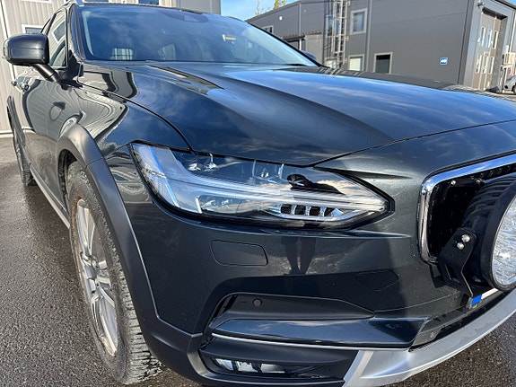 Volvo V90 Cross Country 22 of 22