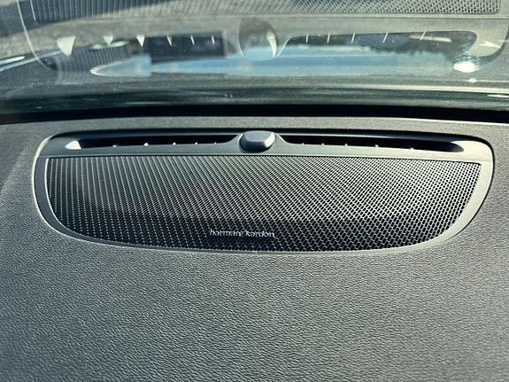 Volvo V90 Cross Country 19 of 22