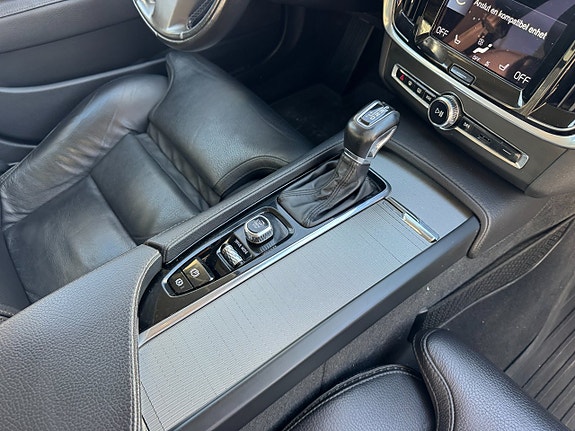 Volvo V90 Cross Country 14 of 22