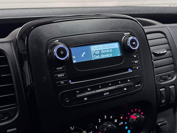 Opel Vivaro 15 of 20