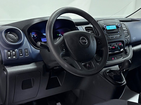 Opel Vivaro 14 of 20