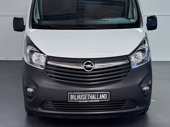 Opel Vivaro 4 of 20