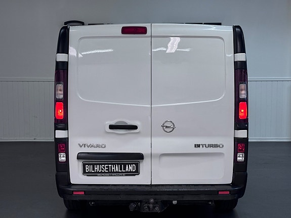 Opel Vivaro 8 of 20