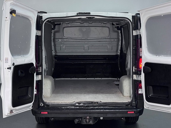 Opel Vivaro 9 of 20