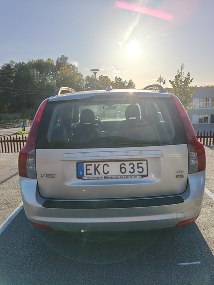 Volvo V50 5 of 8