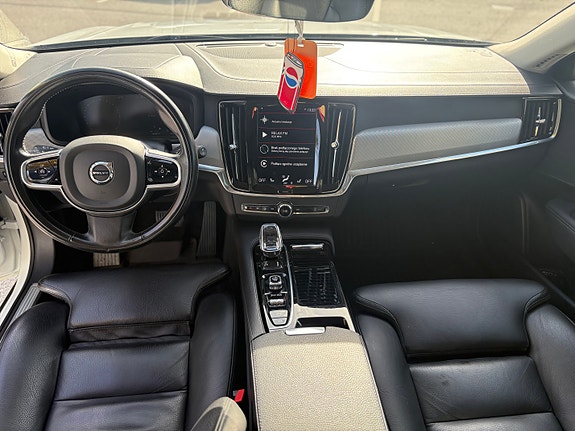 Volvo V90 12 of 14