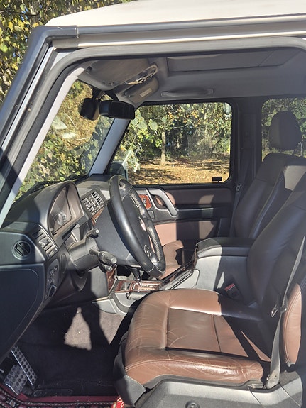 Mercedes-Benz G350 5 of 12