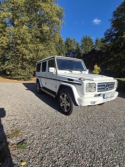 Mercedes-Benz G350 11 of 12
