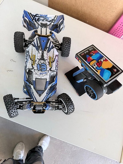 Product image 1 of 2