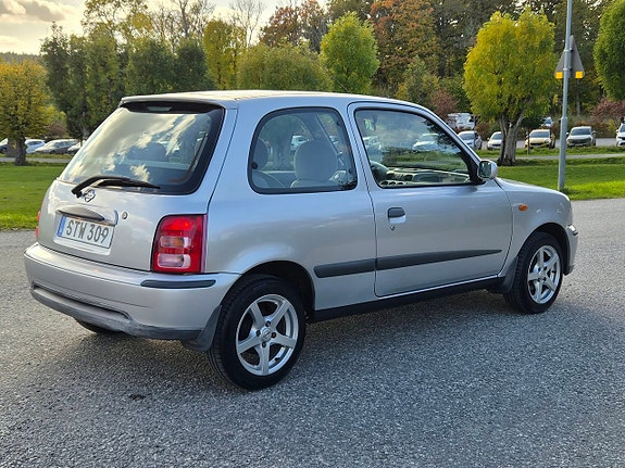 Nissan Micra 4 of 18