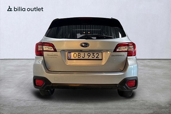 Subaru Outback 9 of 30