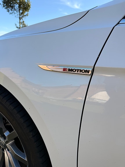 Volkswagen Passat 25 of 28