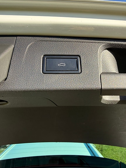 Volkswagen Passat 15 of 28