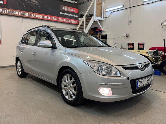 Hyundai i30 2 of 24