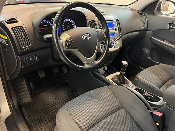 Hyundai i30 11 of 24