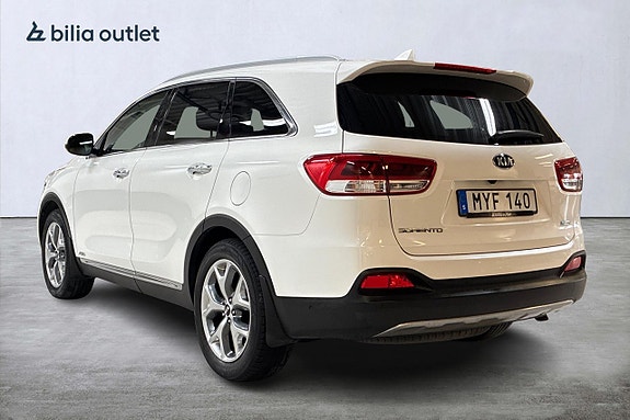 Kia Sorento 8 of 30