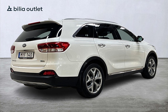 Kia Sorento 6 of 30