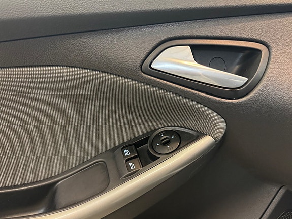 Ford Focus 19 of 24