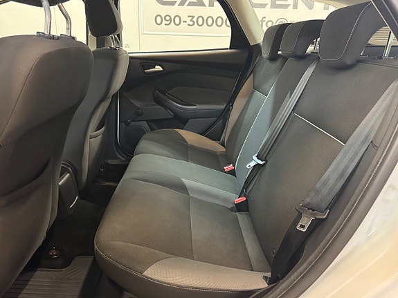 Ford Focus 22 of 24