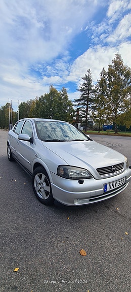 Opel Astra 3 of 8