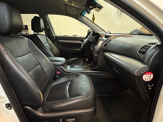 Kia Sorento 27 of 30