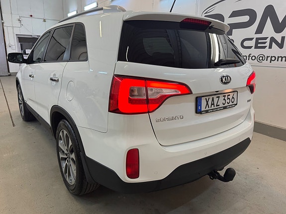 Kia Sorento 6 of 30