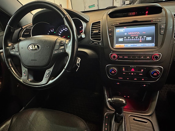 Kia Sorento 17 of 30