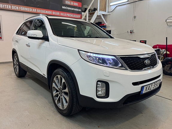 Kia Sorento 2 of 30