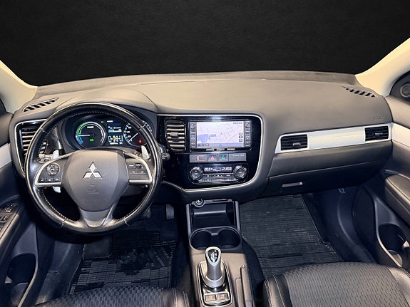Mitsubishi Outlander 12 of 22