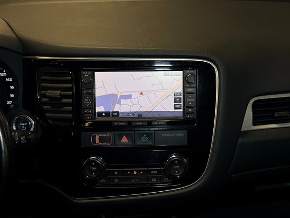Mitsubishi Outlander 16 of 22
