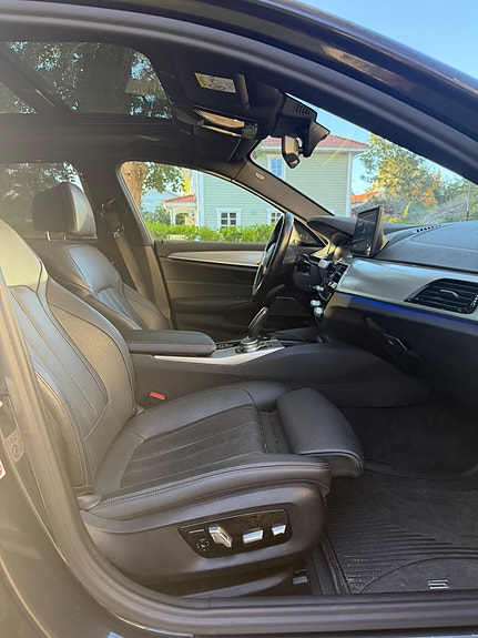 BMW 530d 3 of 5