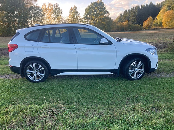 BMW X1 2 of 7