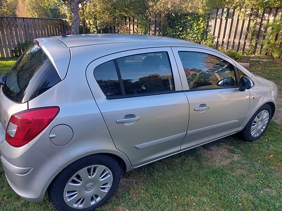Opel Corsa 4 of 5