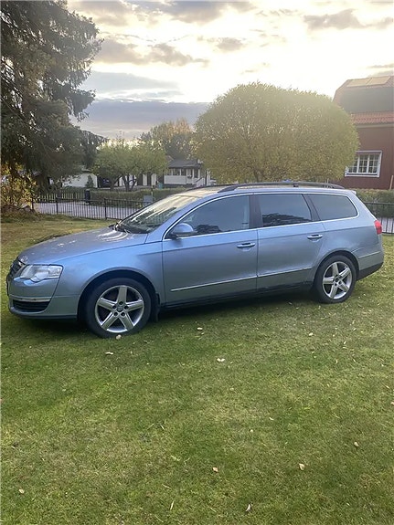 Volkswagen Passat 3 of 8