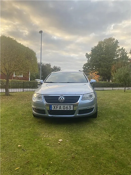 Volkswagen Passat 4 of 8