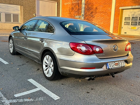 Volkswagen Passat CC 5 of 12
