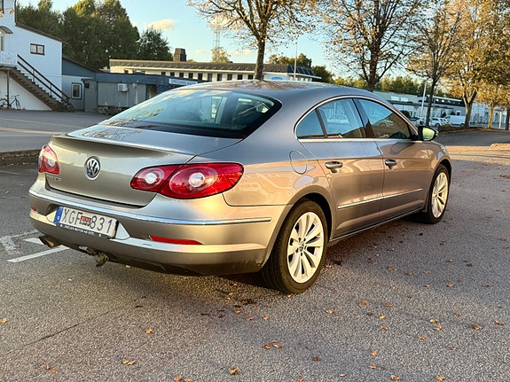 Volkswagen Passat CC 6 of 12