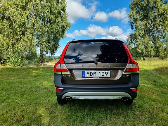 Volvo XC70 9 of 13