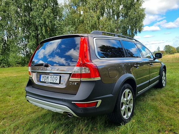 Volvo XC70 12 of 13