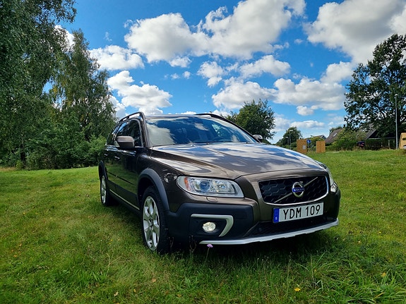 Volvo XC70 13 of 13