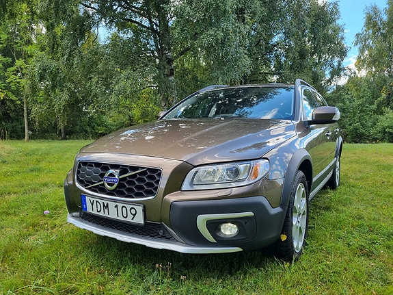 Volvo XC70 11 of 13