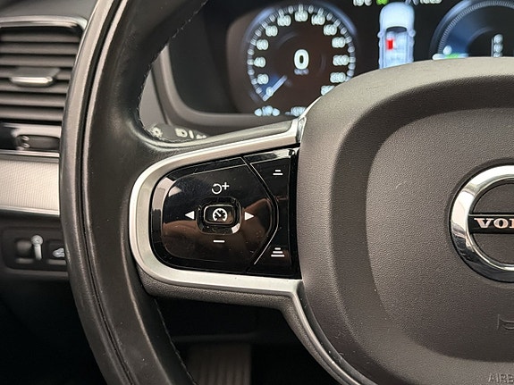 Volvo XC90 22 of 30